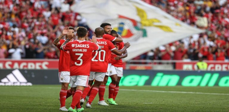 sportingbet-live-στοίχημα-στα-play-off-του-champions-league-12291
