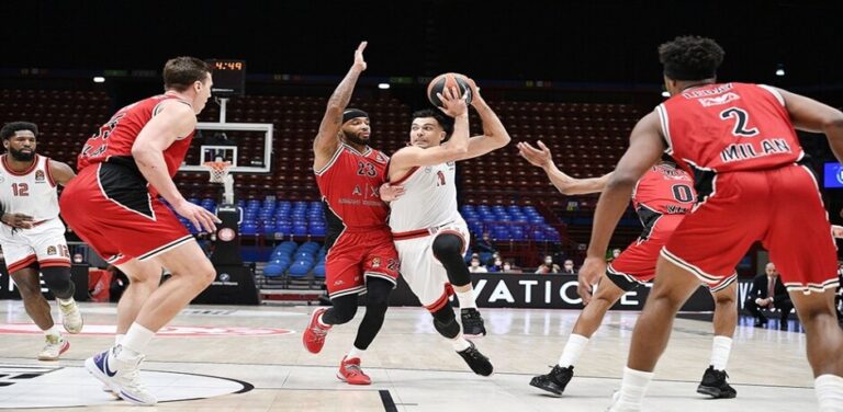 euroleague-αρμάνι-ολυμπιακός-με-0-γκανιότα-στο-pames-8342