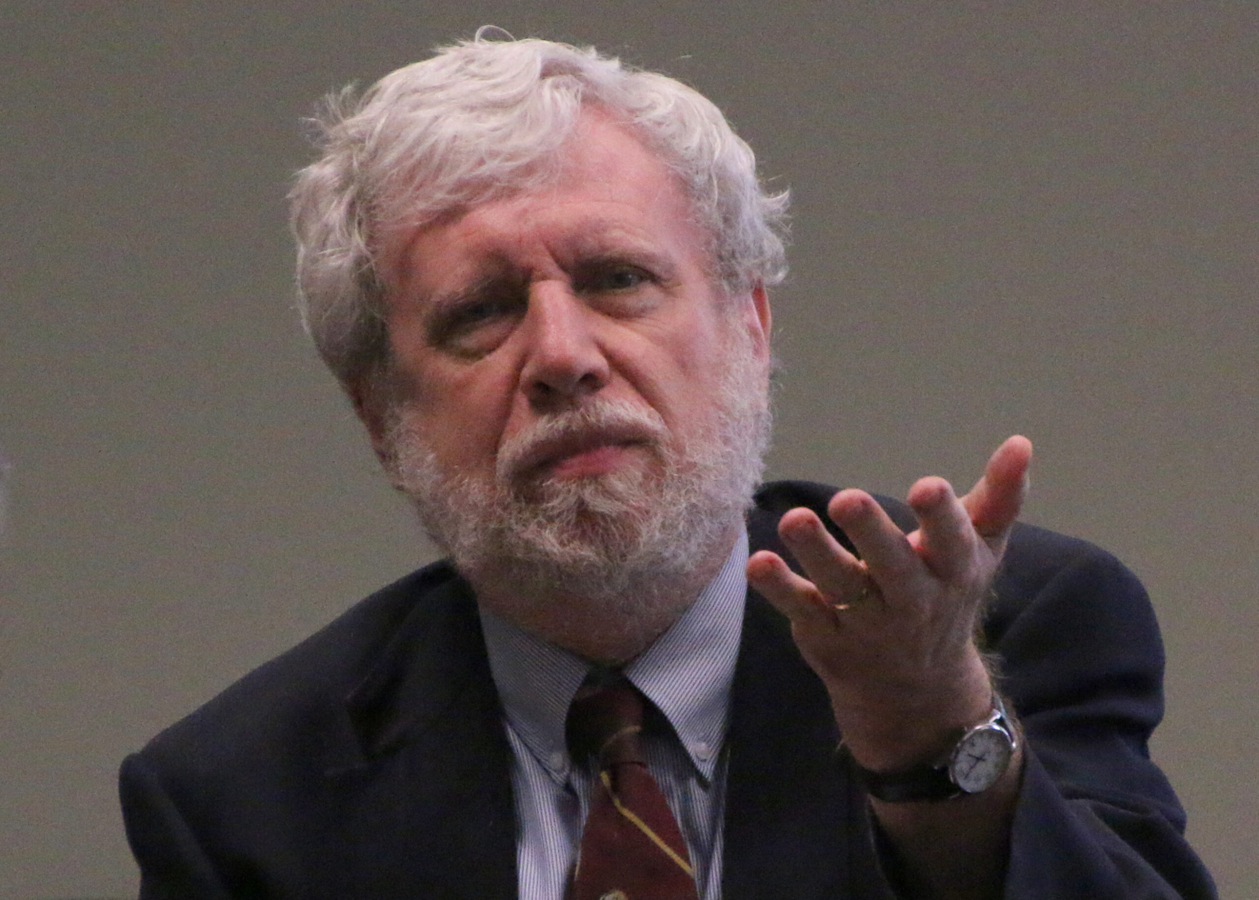 Κανονας 10.000 ωρων - Η ιστορία