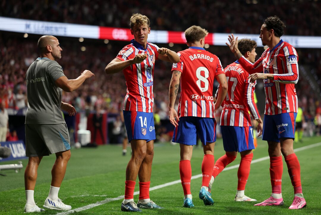 Στο βάθος… Σιμεόνε