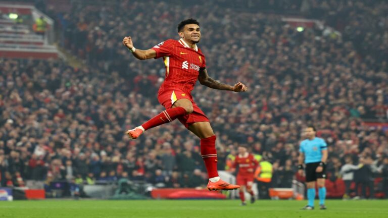 βγαίνει-μπροστά-ο-ξεκούραστος-ντίας-36153