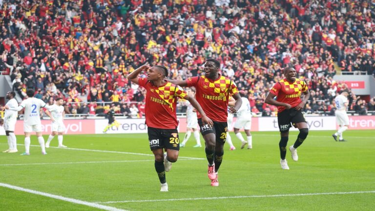 ο-νόμος-του-late-goal-στη-σμύρνη-41079