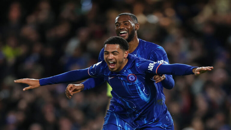 δυάδα-από-λονδίνο-που-τετραπλασιάζει-47359