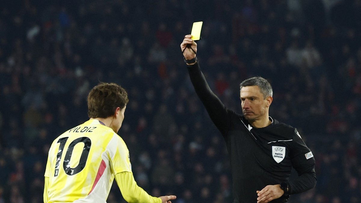 Ο Βίνσιτς και οι κάρτες του.