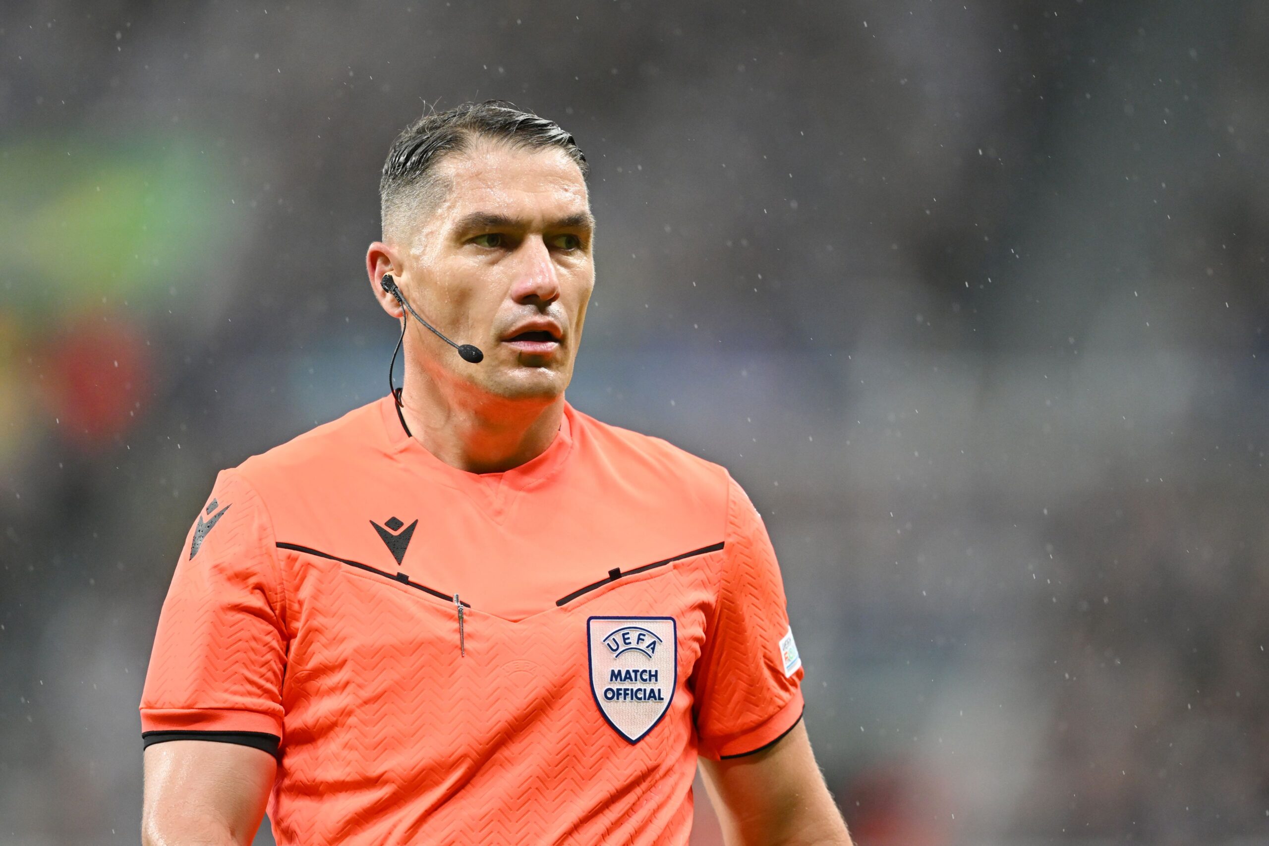 Κάρτες και κόρνερ μαζί