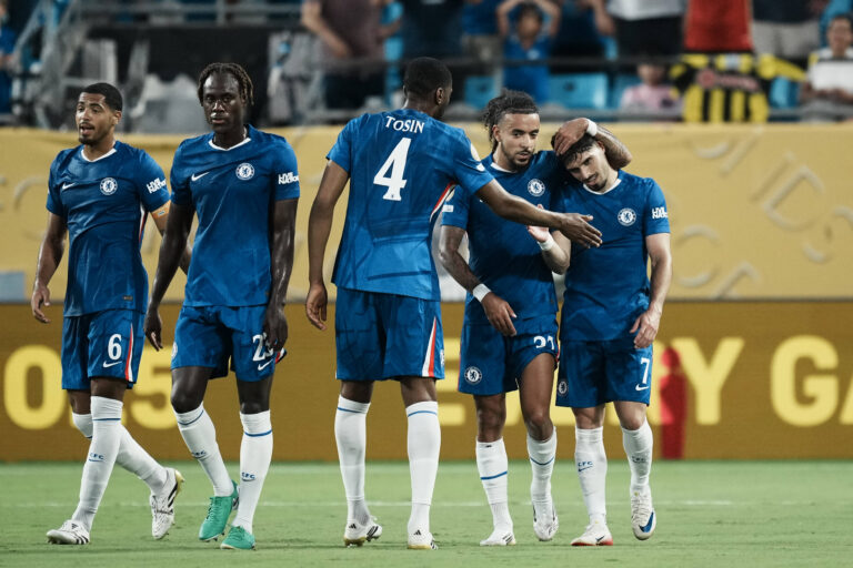 με-φόντο-τα-ημιτελικά-με-ενισχυμένες-α-57659