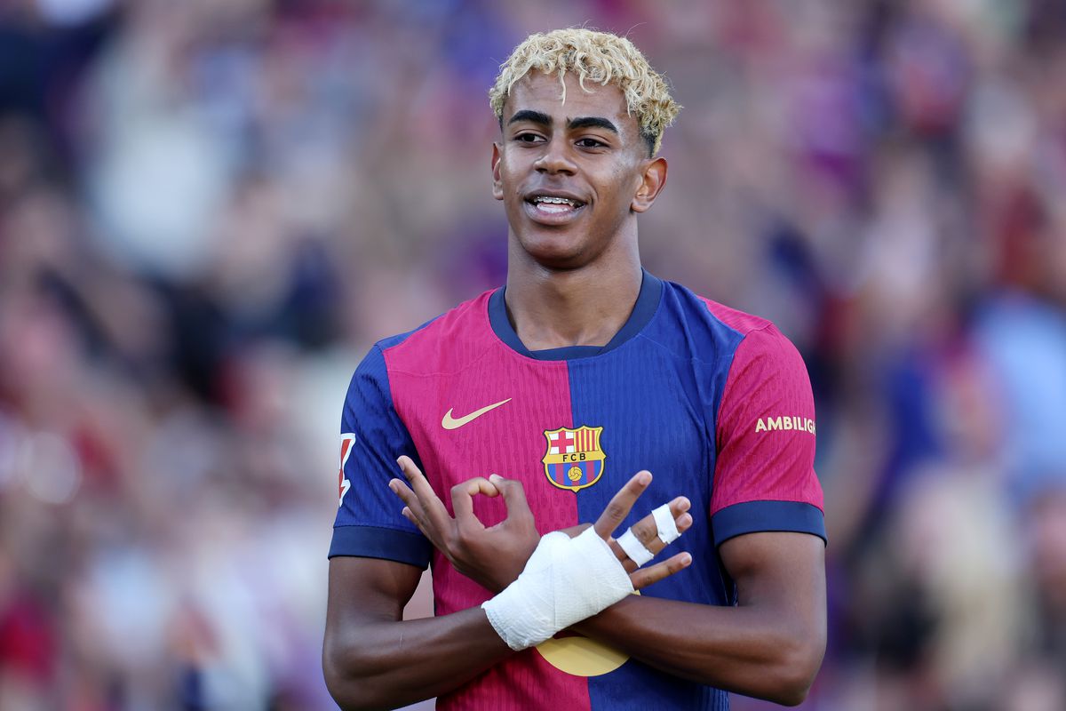 γιαμαλ χρυση μπαλα