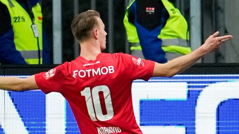 δύο-μάχονται-ένας-βλέπει-66495