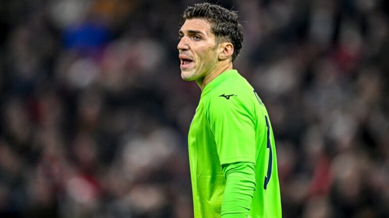 βόμβα-με-μανδά-και-ομάδα-της-σούπερ-λιγ-67102