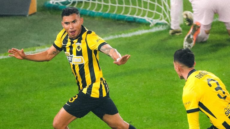 σαμσουνσπόρ-αεκ-οι-επιθέσεις-δείχν-70922