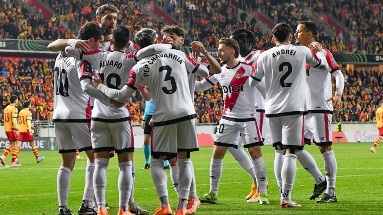 ράγιο-βαγιεκάνο-μπέτις-το-αι-βλέπει-ε-71254