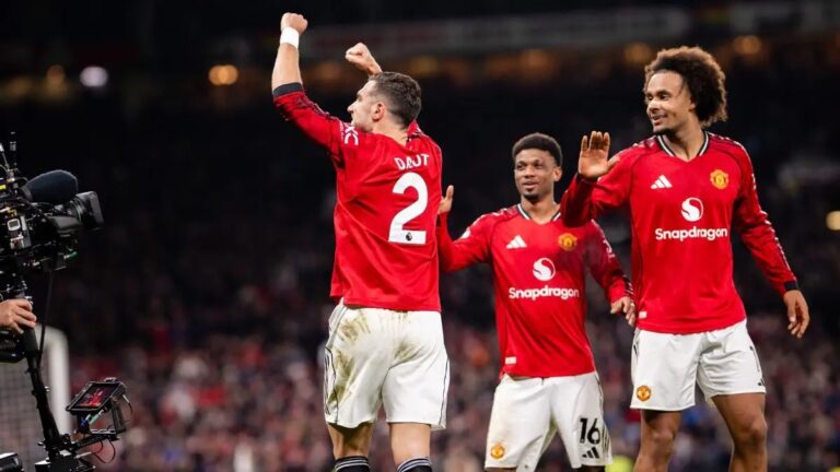 γουλβς-μάντσεστερ-γιουνάιτεντ-κανά-70562