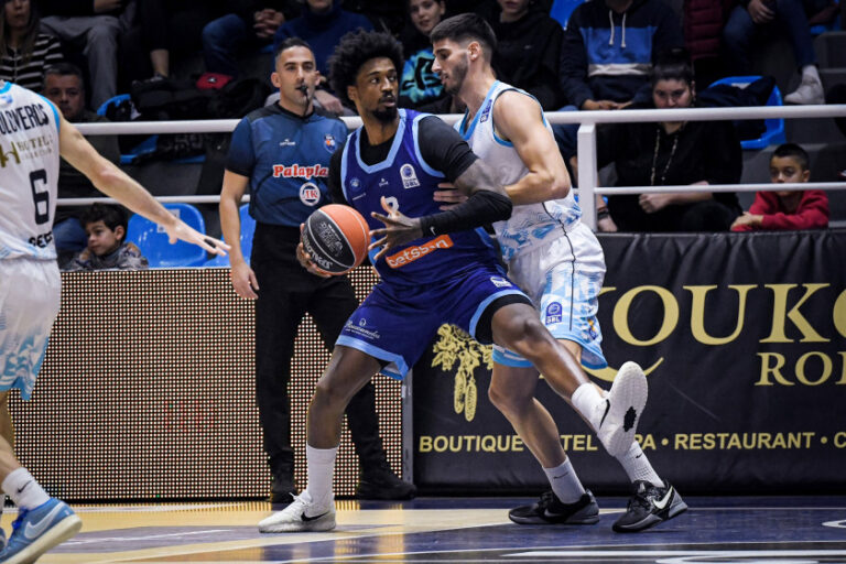 έχει-τον-τρόπο-στην-έδρα-της-73849