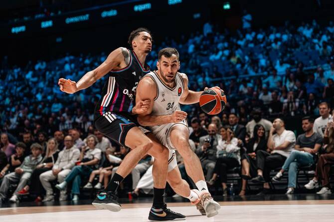 κυριαρχεί-η-ντουμπάι-πετάει-η-βαλέν-74208