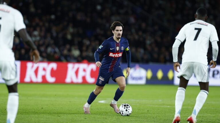 🔮⚽το-ai-προβλέπει-χαμό-στο-πσζ-λιλ-73687