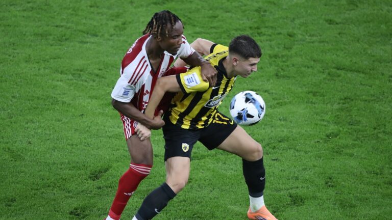 αγωνία-στην-κορυφή-της-super-league-με-ειδικά-στο-75127