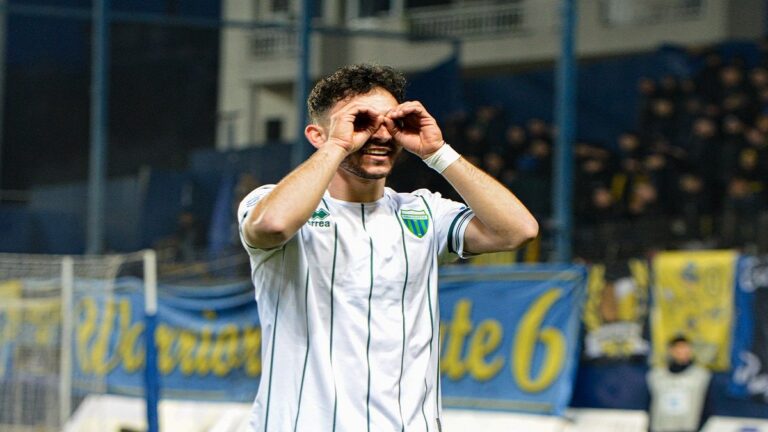 με-τα-κιάλια-θα-τον-βλέπουν-οι-αντίπαλο-74502