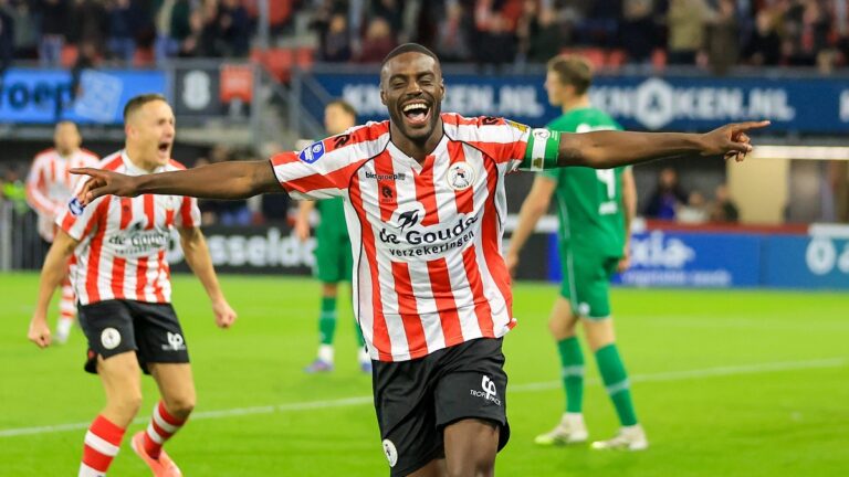 με-πληρώνει-την-ξαναποντάρω-75068