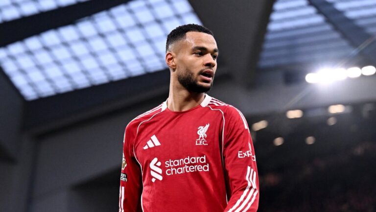 🔴η-φόρμα-της-λίβερπουλ-κερδίζει-το-αι-77372