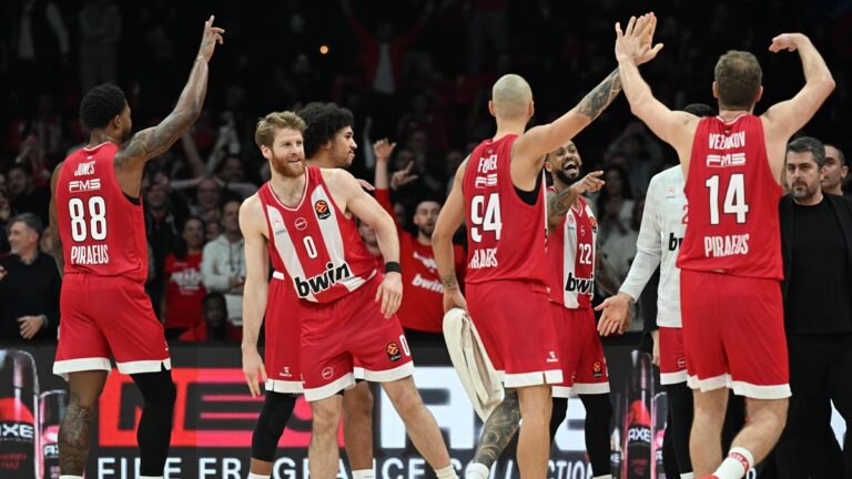 αυτά-χρειάζεται-ο-ολυμπιακός-για-να-νι-75274