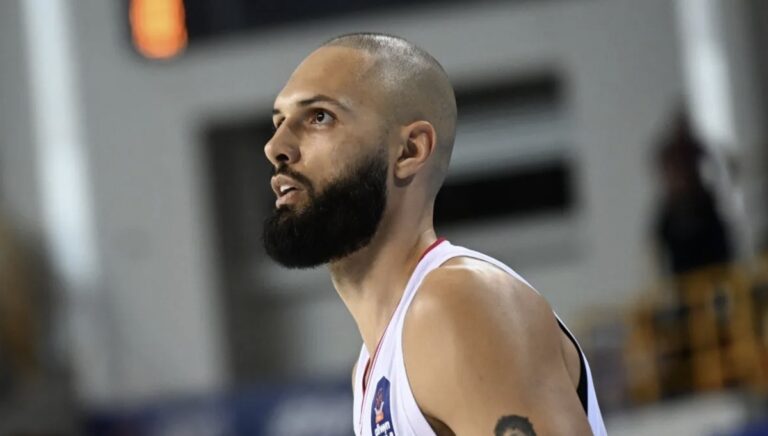 ο-ολυμπιακός-στο-παγωμένο-τοπίο-77177