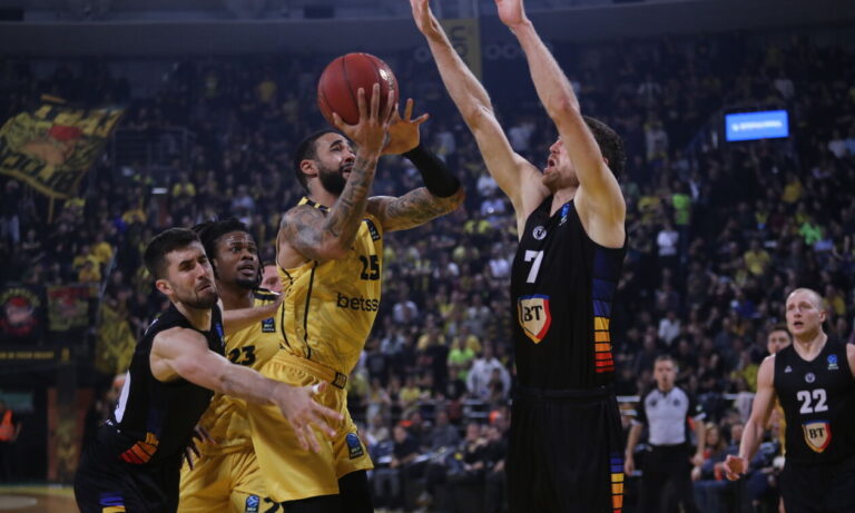 κλουζ-άρης-betsson-bc-κανάλι-και-live-streaming-11-02-75904