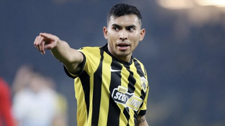 παρέλαση-της-αεκ-στο-βόλο-εύκολα-η-γι-77510