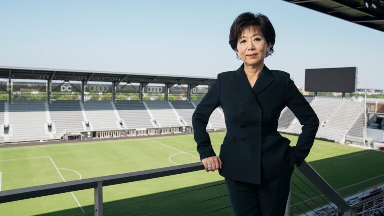 η-λέαινα-της-σεούλ-βλέπει-europa-league-79130