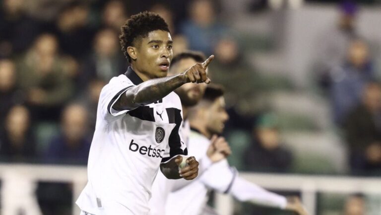 ώρα-αποδείξεων-σε-βόλο-και-βαλένθια-78081