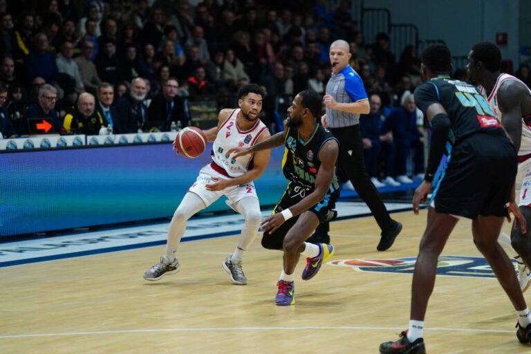 ελέγχουν-την-κατάσταση-οι-γηπεδούχοι-80871