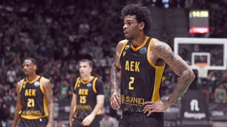 αεκ-μπανταλόνα-κανάλι-και-live-streaming-15-04-81165