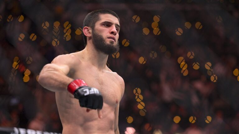 το-μεγάλο-ραντεβού-στο-ufc-330-με-ειδικά-στοι-90437