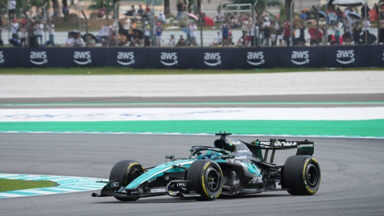 το-grand-prix-της-σεπάνγκ-με-ενισχυμένες-αποδό-94204